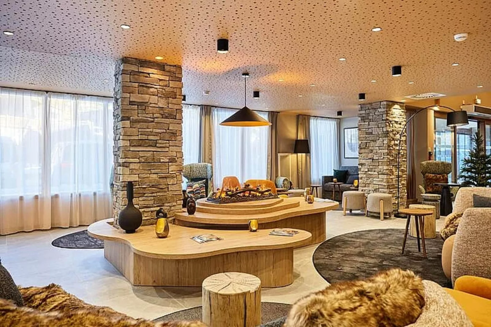 Résidence Prestige Odalys Le Mont d'Auron-Zwembad