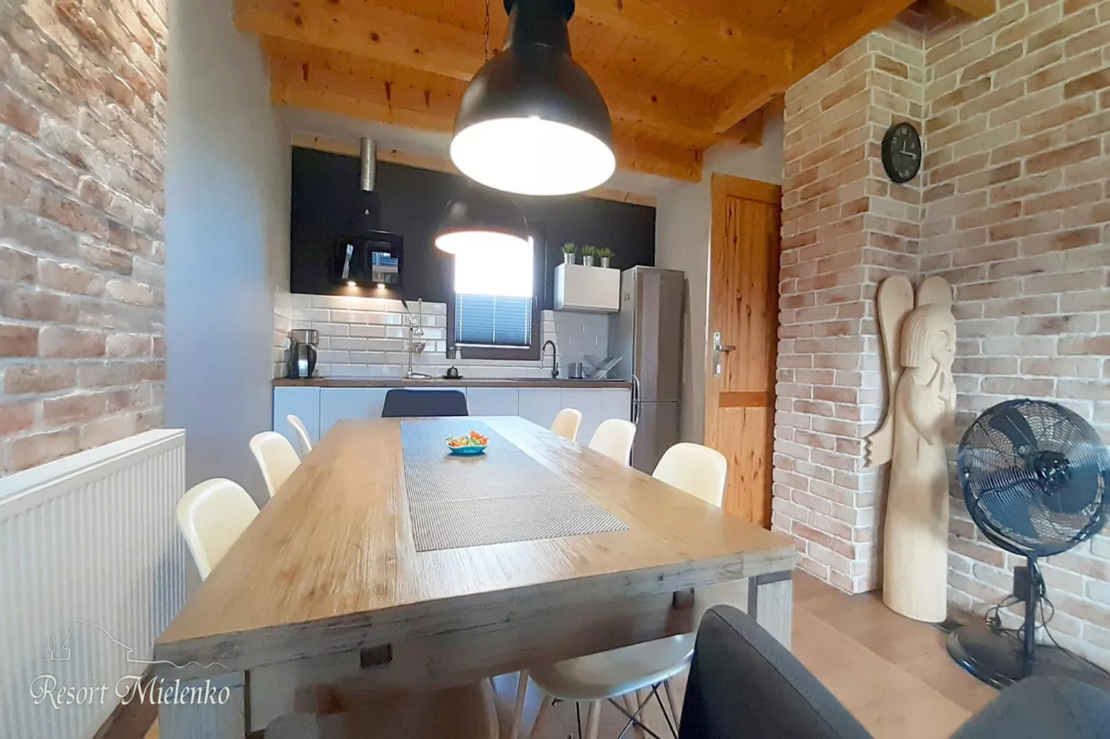 Dom MARCO POLO w Mielenku-Eetkamer