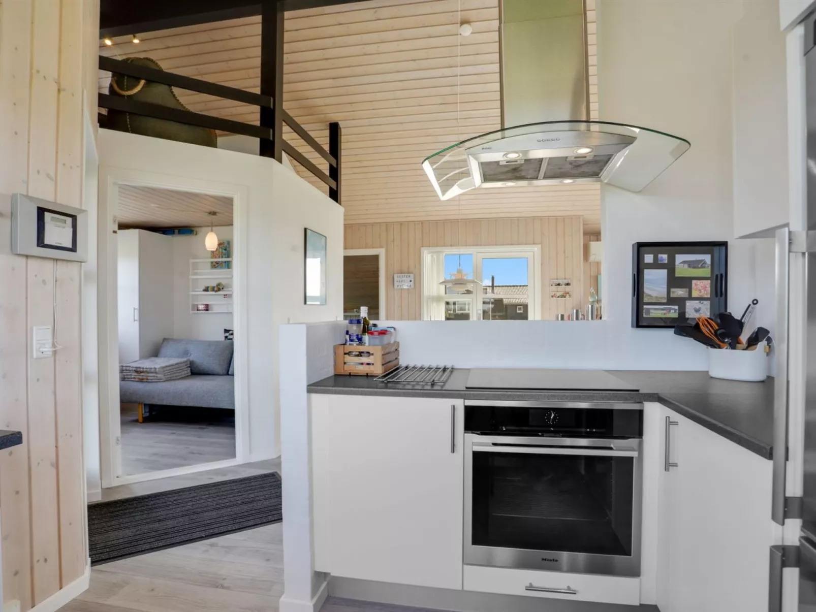 "Anthea" - 450m from the sea-Binnen