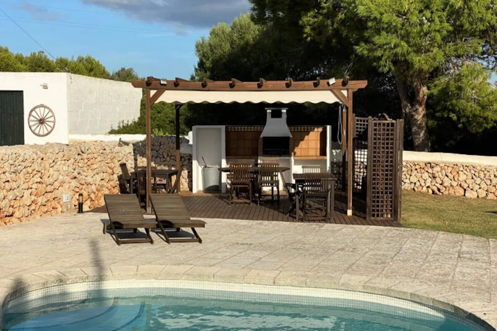 Maison à Son Bou-Image-tags.