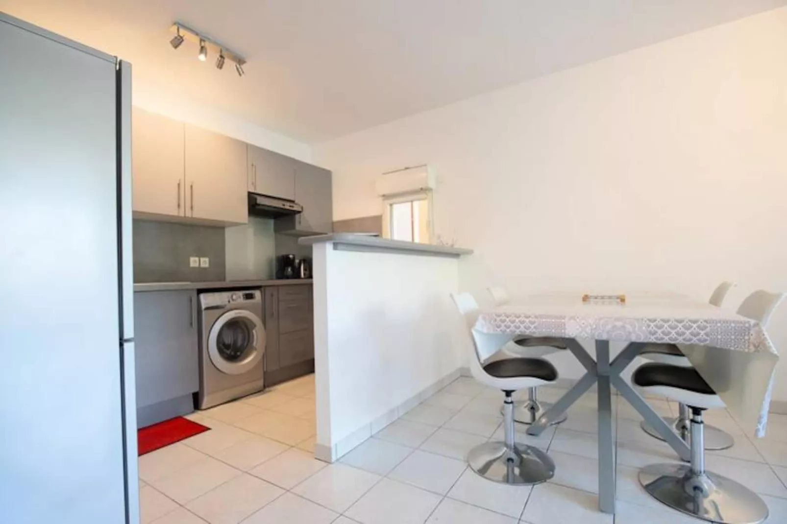 Appartement &agrave; Mandelieu - Piscine Et Court De Tennis-Image-tags.