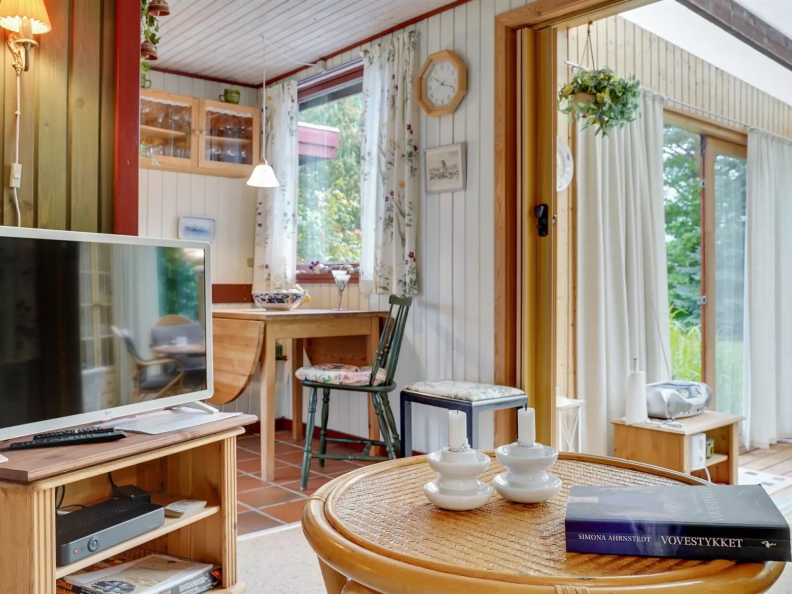 "Kaarina" - 550m from the sea-Binnen