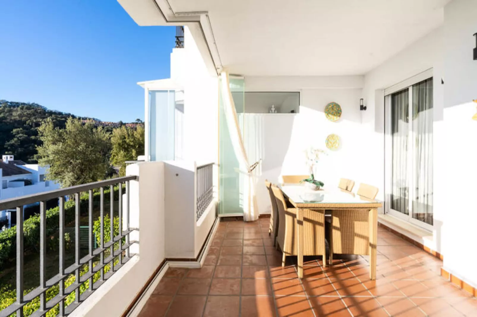 Appartements à Ojen-Image-tags.