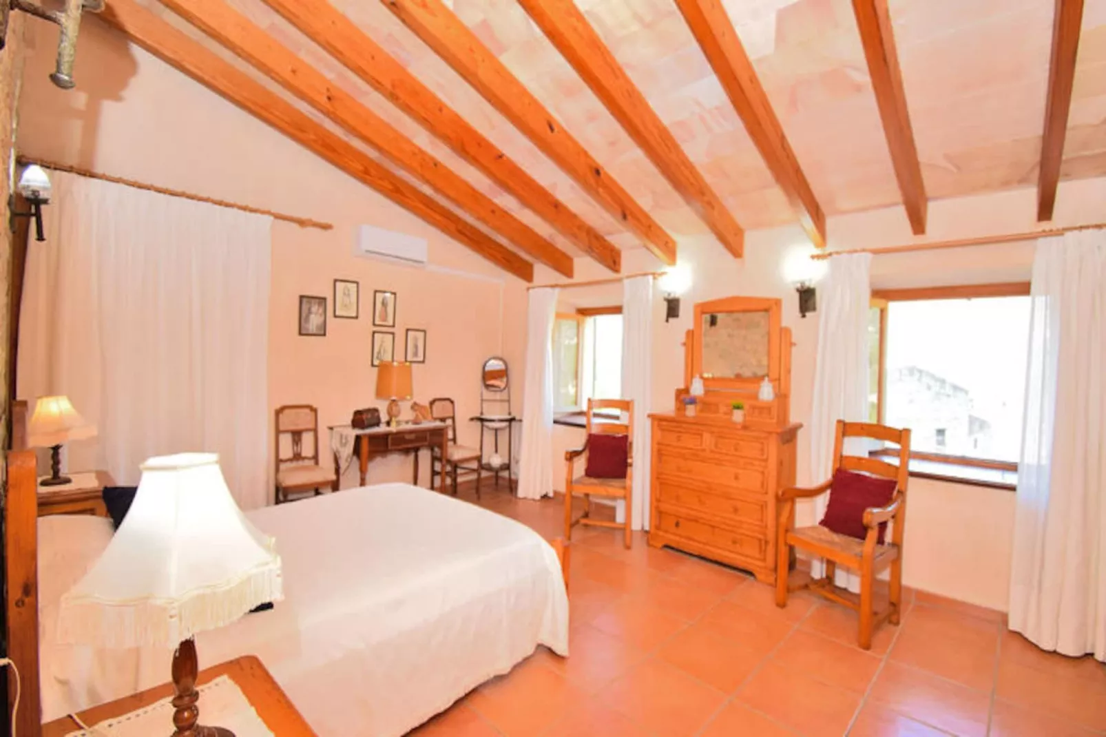 Maison à Selva-Image-tags.