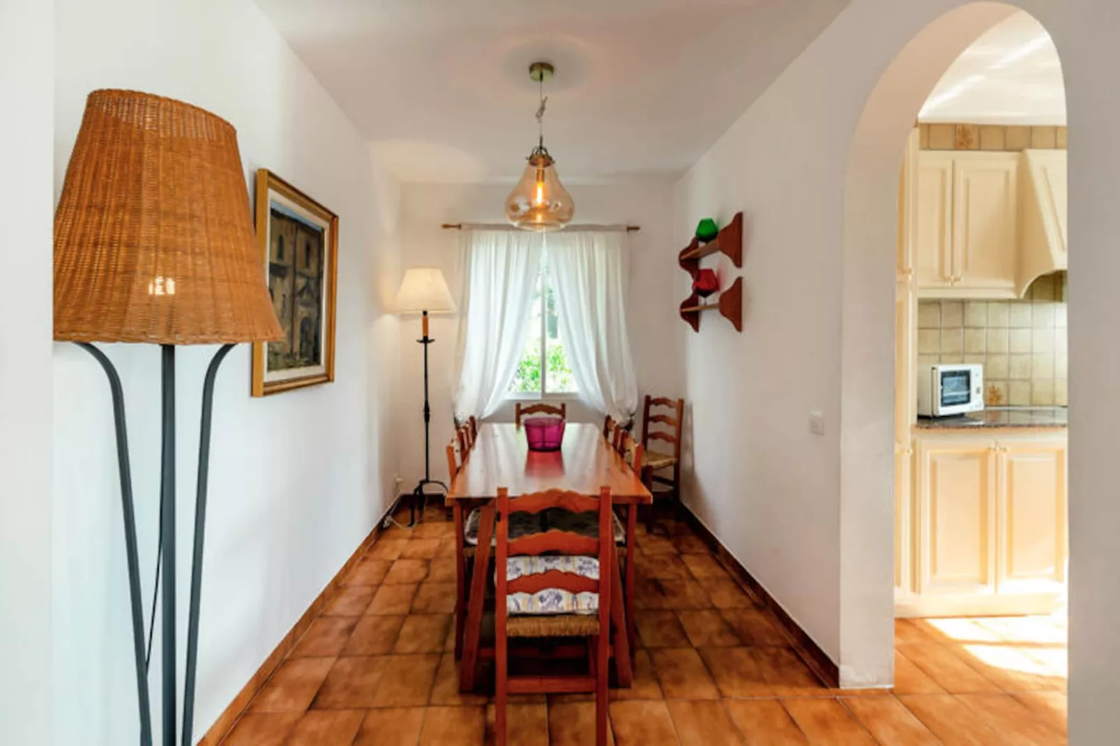 Maison à Son Bou-Image-tags.