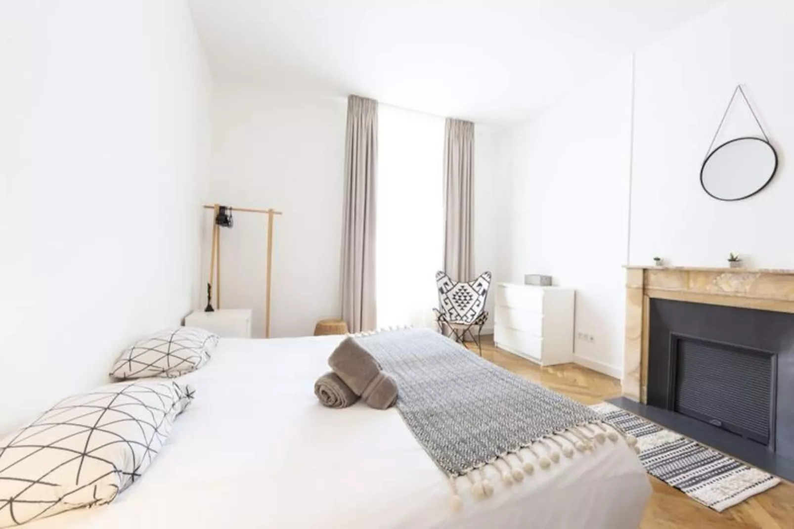 Résidence Appartement Moderne De 90 M2 Dans La Rue D'antibes & Croisette &agrave; 200 Metres-Image-tags.