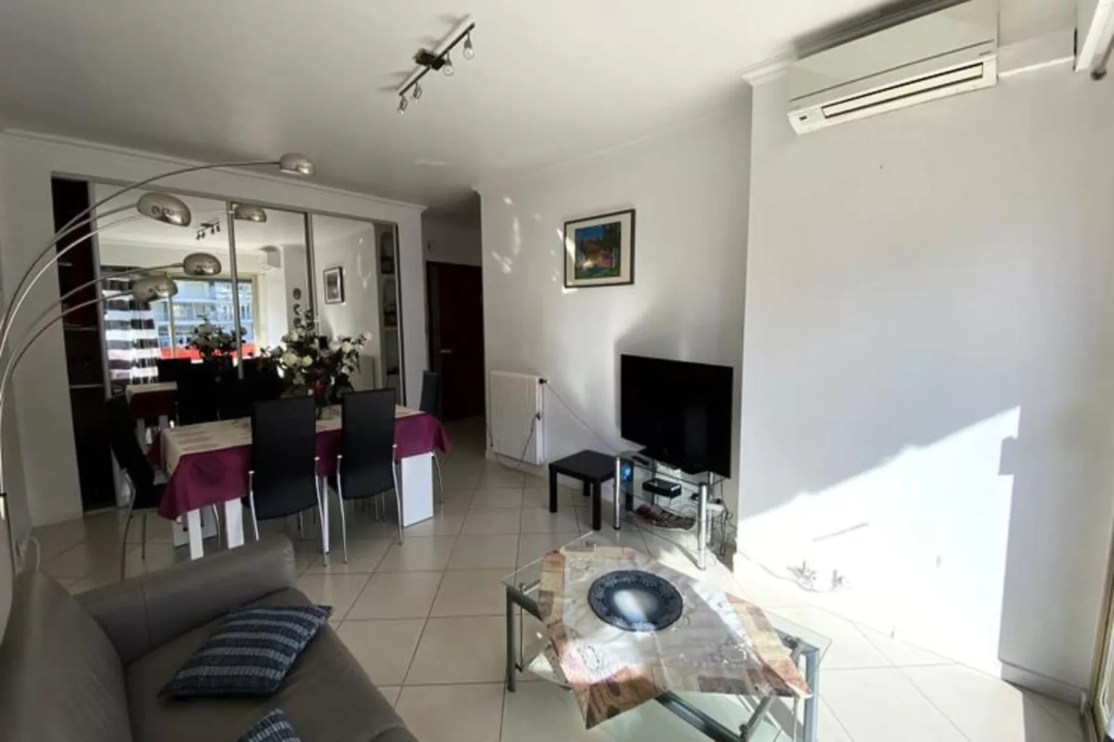 Résidence 2 Pi&egrave;ces Plein Sud &agrave; 300m De La Croisette ☀live In Le Bosquet☀-Woonkamer