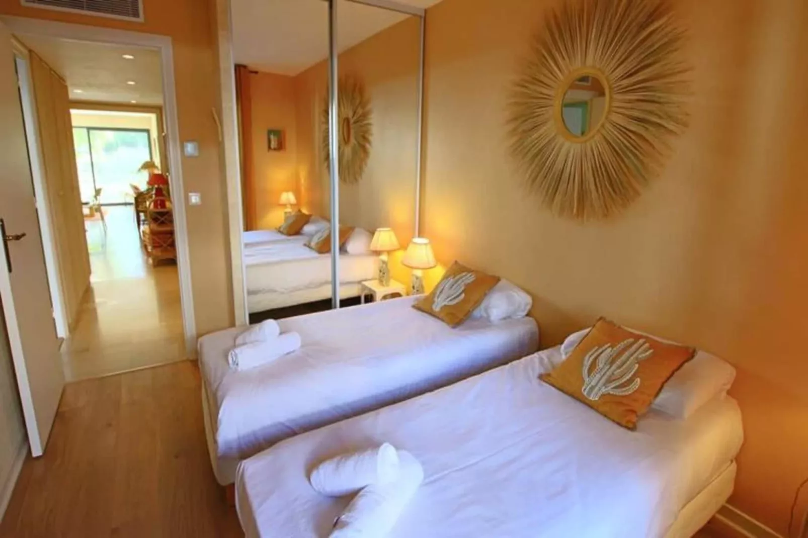 Résidence Appartement R&eacute;nov&eacute; Avec 2 Chambres & Salle De Bain &agrave; La D&eacute;coration Raffin&eacute;e-Recreatieruimte