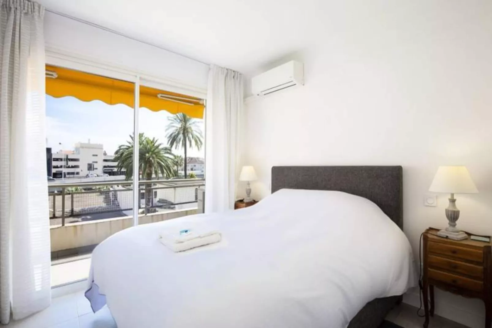 Résidence We &hearts; Cannes ! Cosy 3 Pi&egrave;ces Tout Confort Avec Terrasse Cannes Centre-Buitenkant zomer