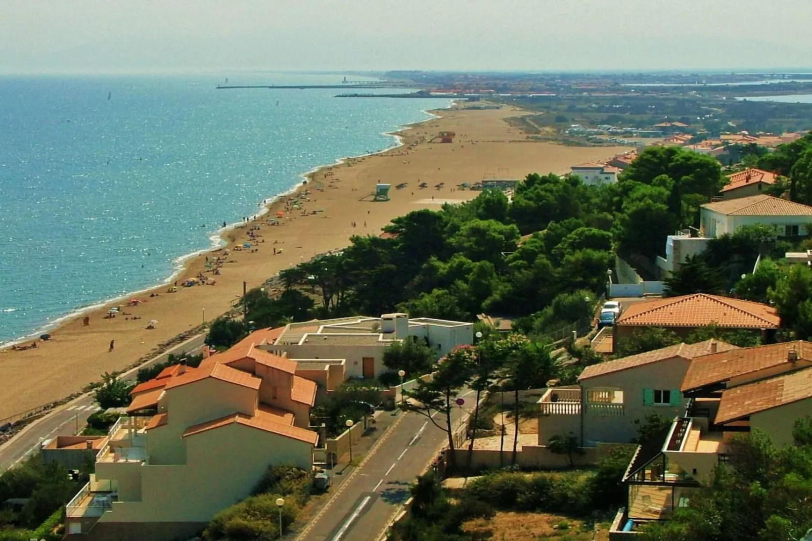 Résidence Les Captivantes-Buitenkant zomer