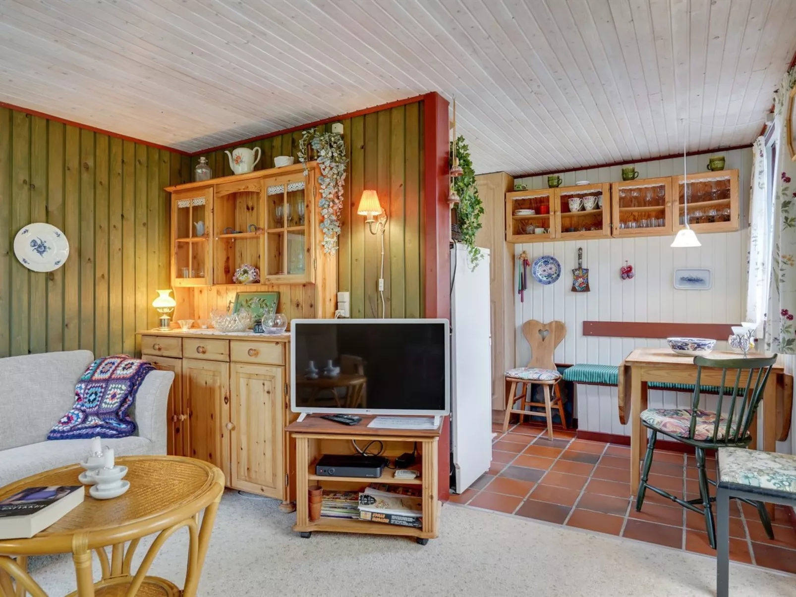 "Kaarina" - 550m from the sea-Binnen