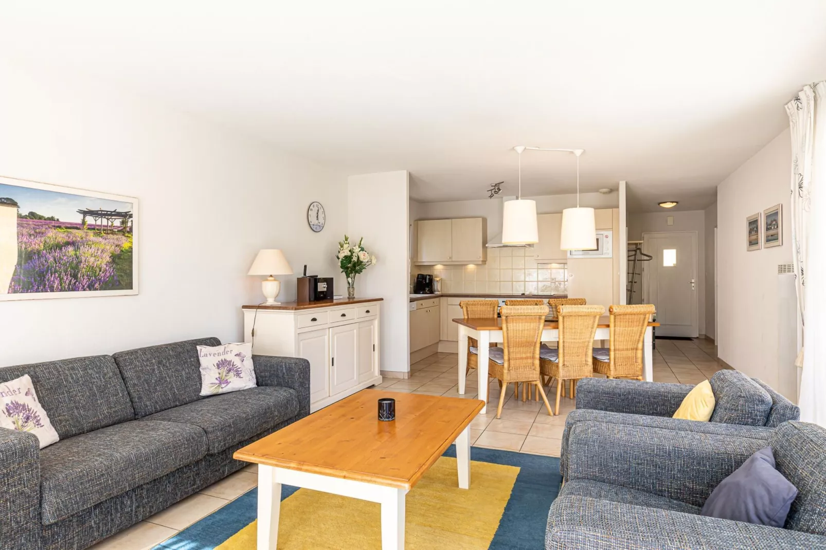 Acacia 6 with pool-Woonkamer