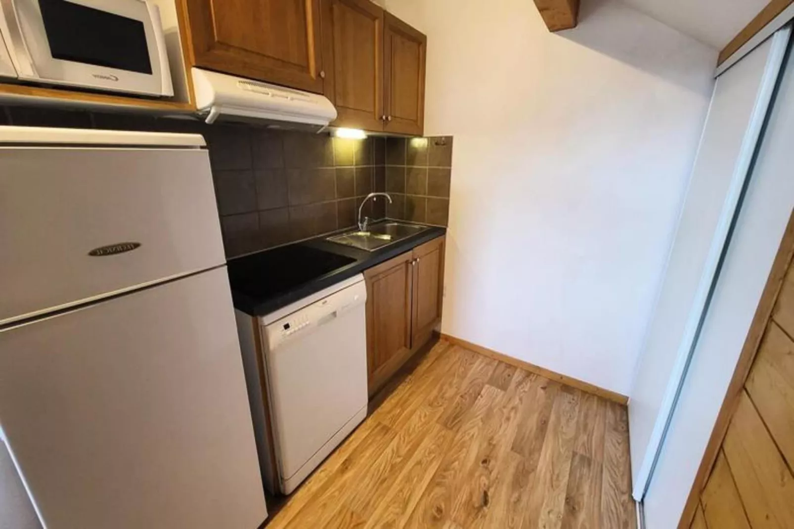 Les Chalets De Bois MÉan - A-Keuken