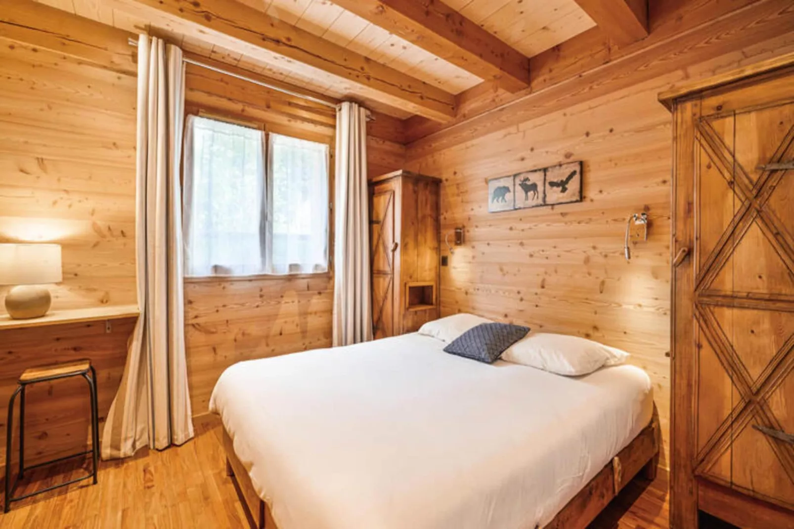 Résidence Marmottant-Buitenkant zomer