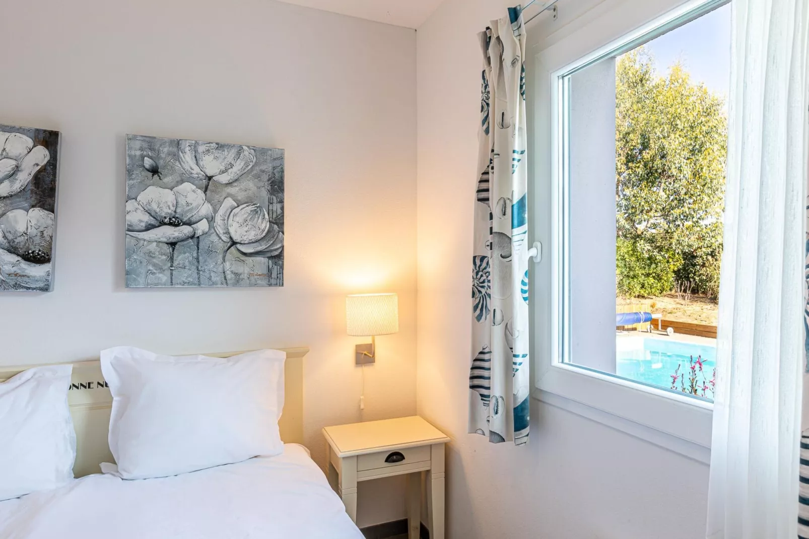Sophora 8 with pool