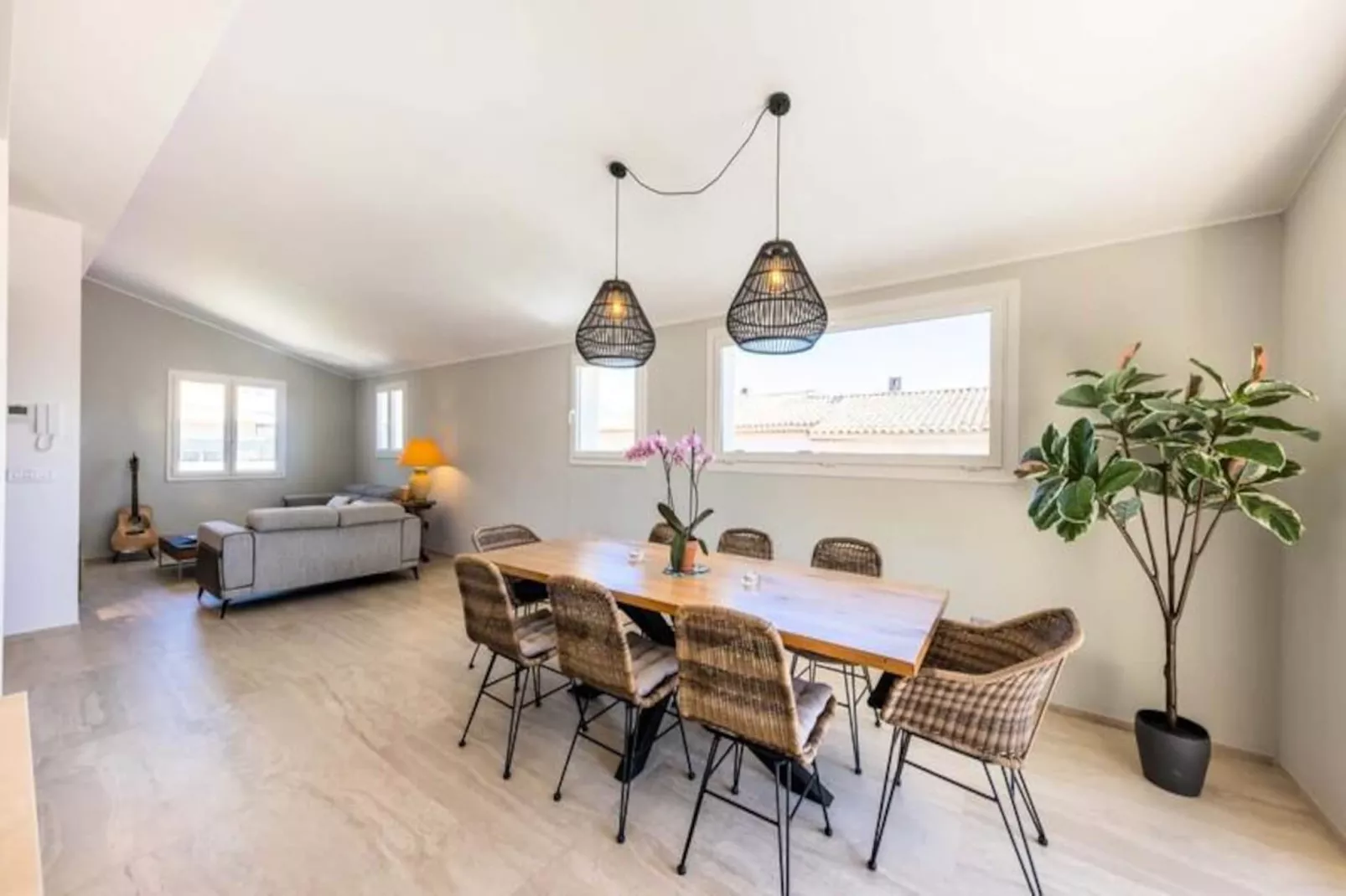 06ak1 - Villa 4 Chambres, Piscine Et Sauna-Image-tags.