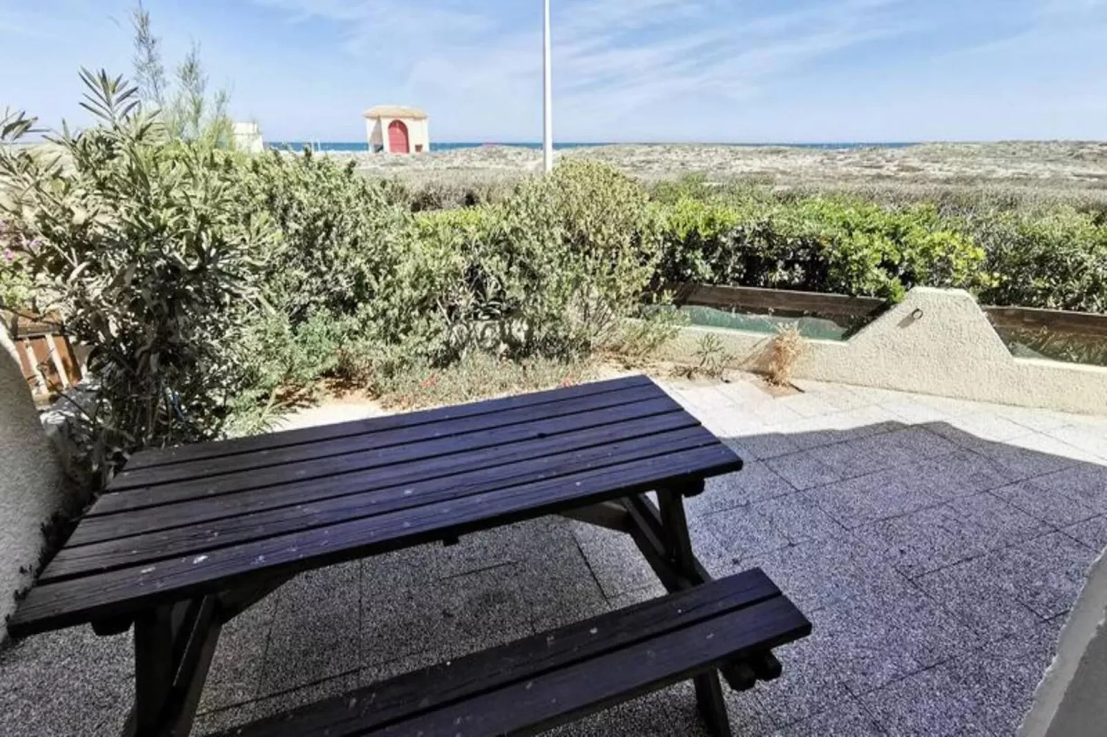 Résidence Les Captivantes-Buitenkant zomer