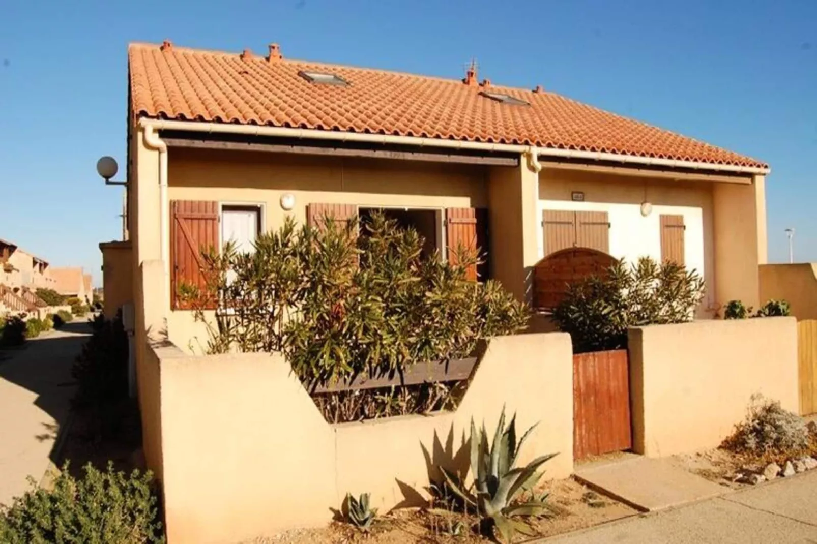 Résidence Grande Bleue-Buitenkant zomer