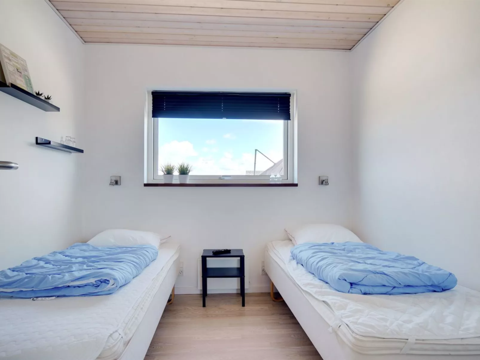 "Ilfar" - 700m from the sea-Binnen