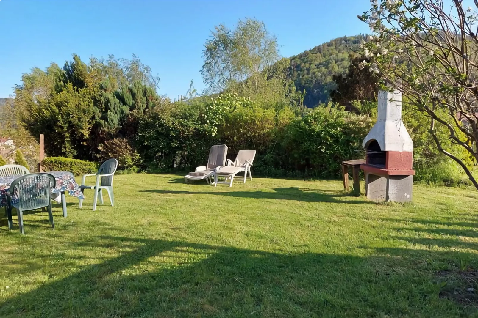 Appartement L'herrison - Saint-Maurice-sur-Moselle-Tuinen zomer