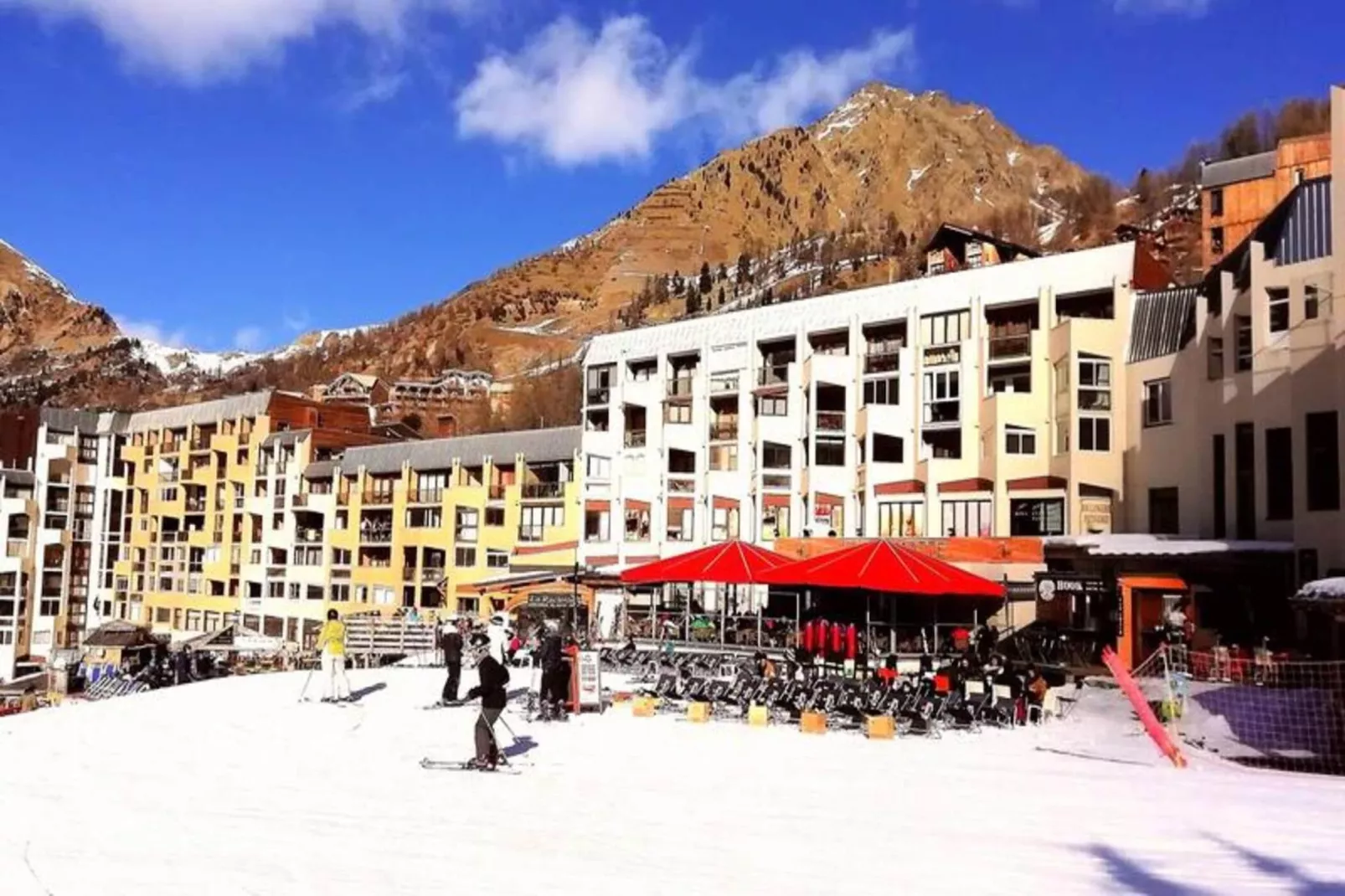 Résidence St Pierre B9-Buitenkant zomer