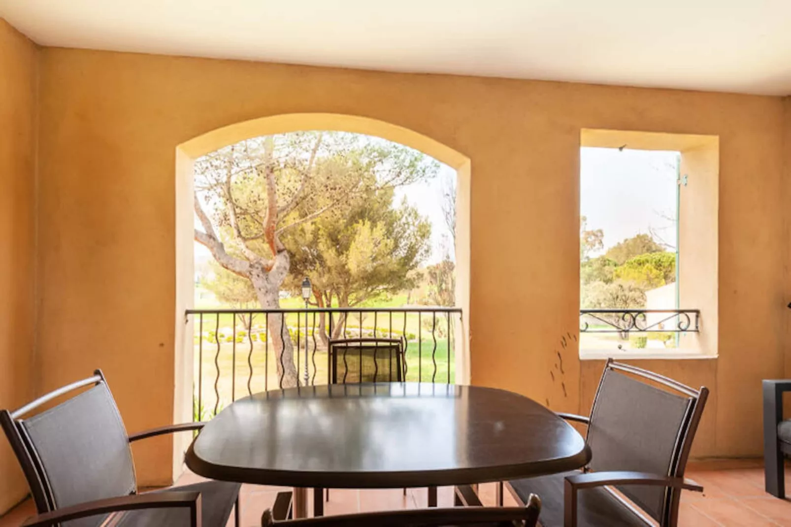 Résidence Hôtel du Golf de Pont Royal - maeva Home-Image-tags.