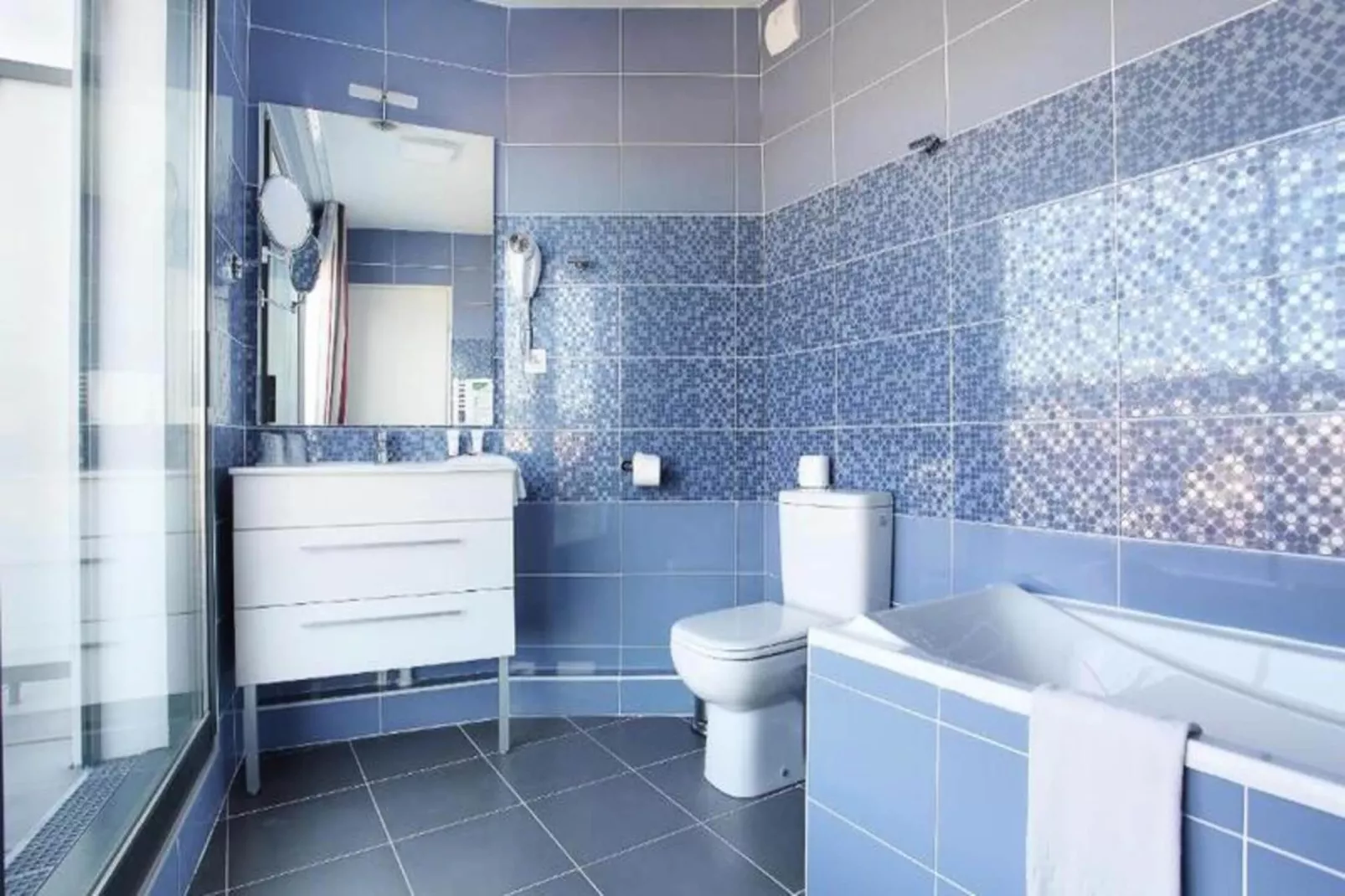 Appart'hôtel Odalys Prado Castellane-Badkamer