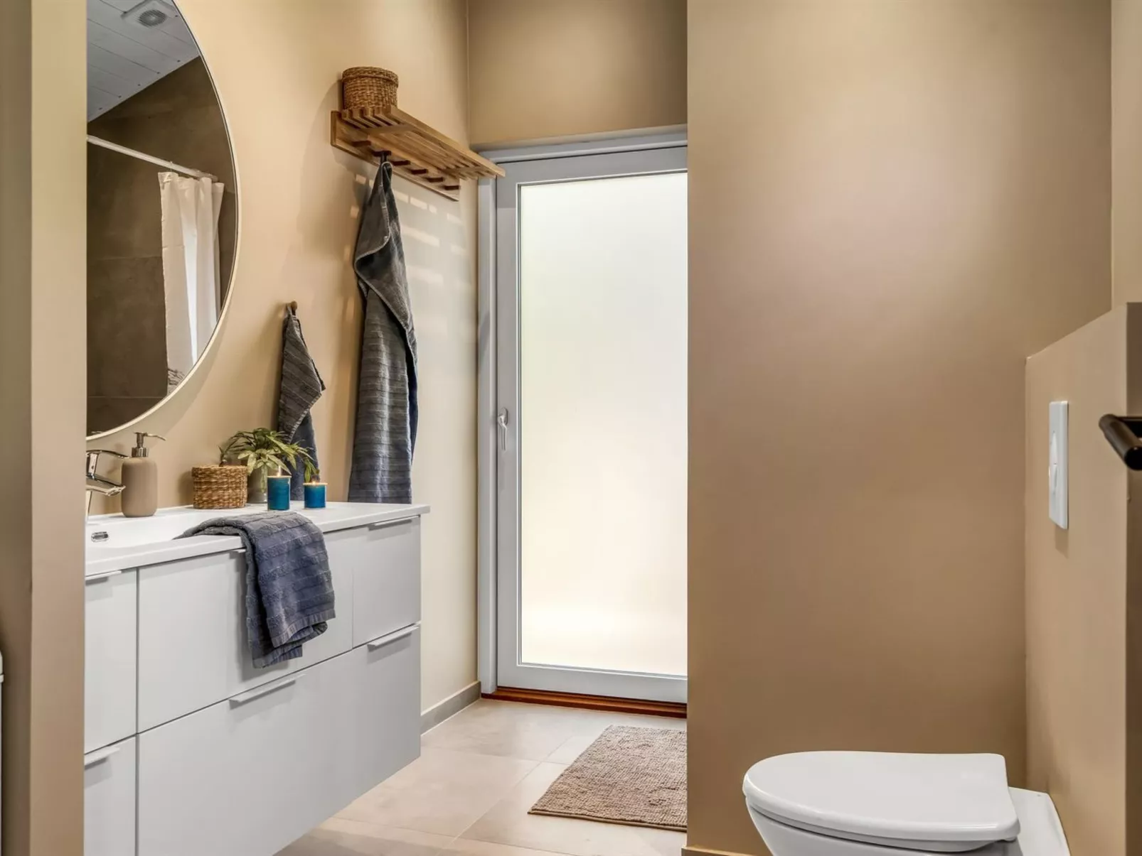 "Erja" - 600m from the sea-Binnen