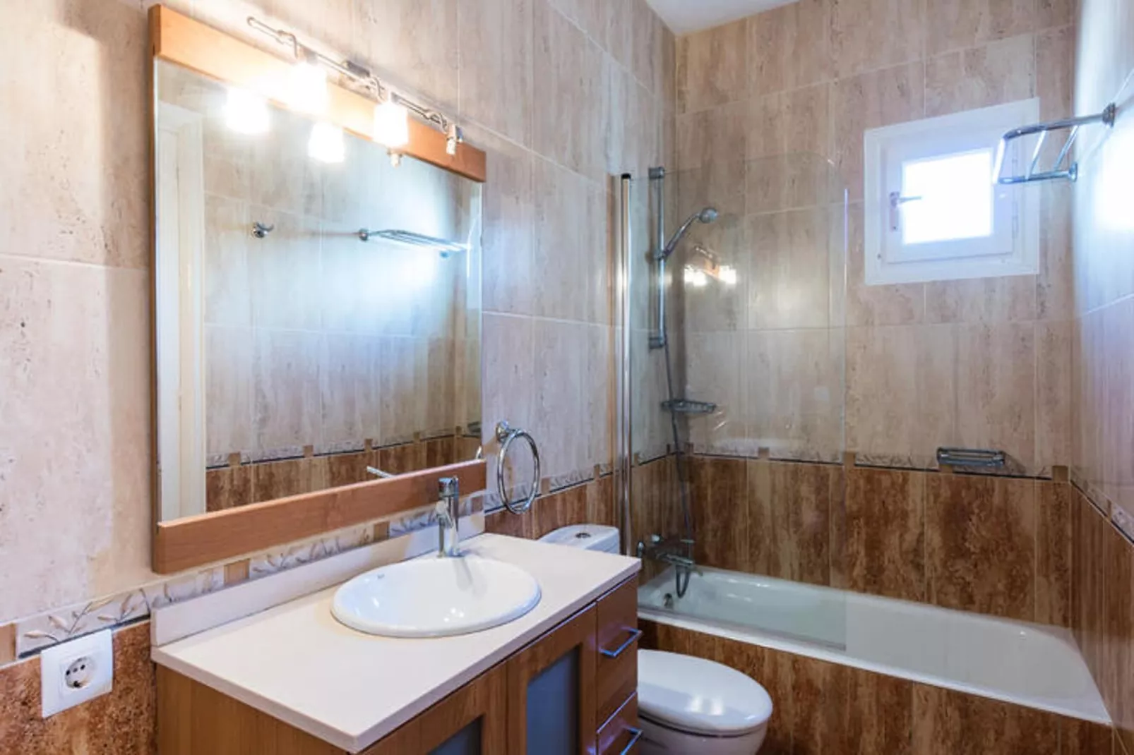 Maison à Cala Galdana-Badkamer