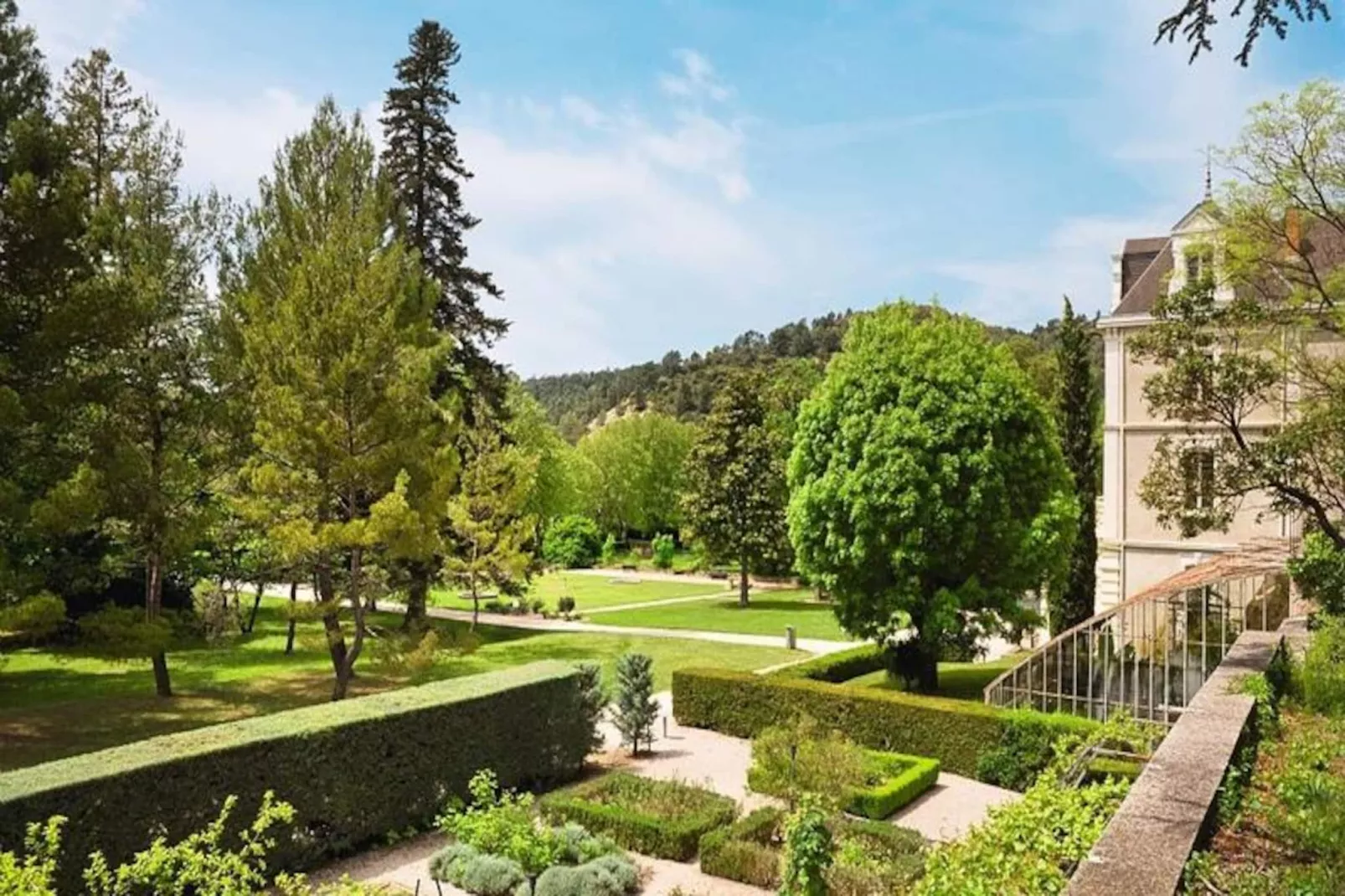 Résidence Domaine de Château Laval *** - Vacances Bleues