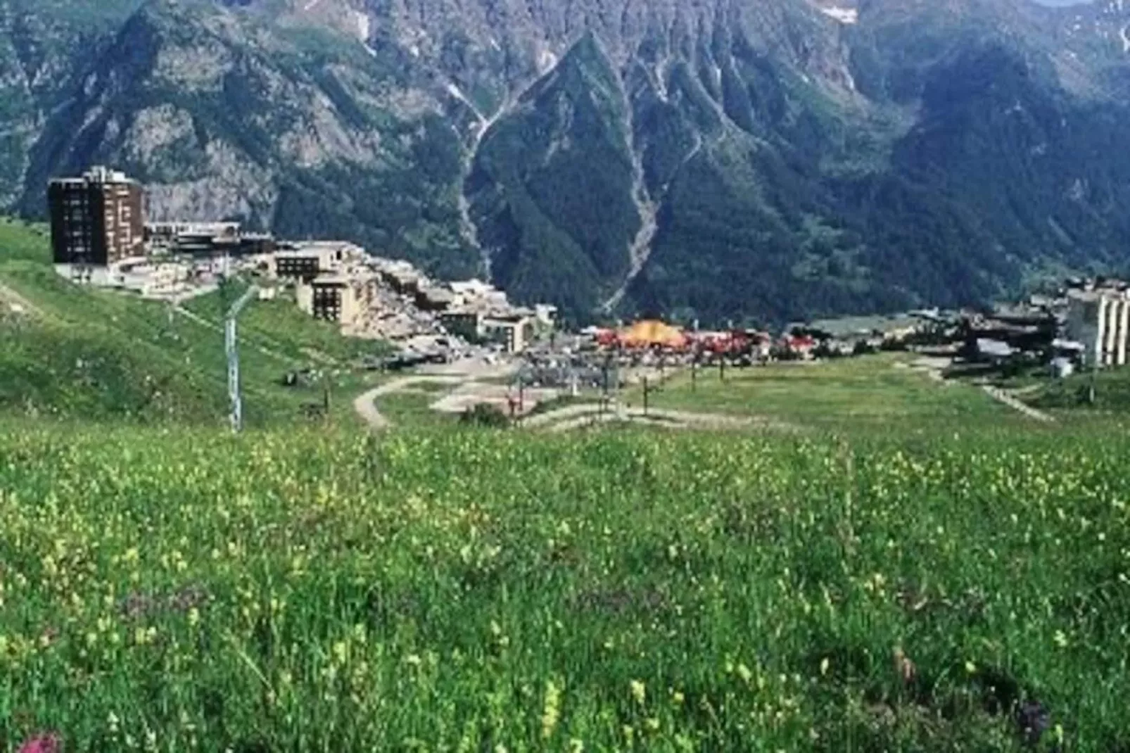 Résidence Rond-point-pistes Ii-Image-tags.