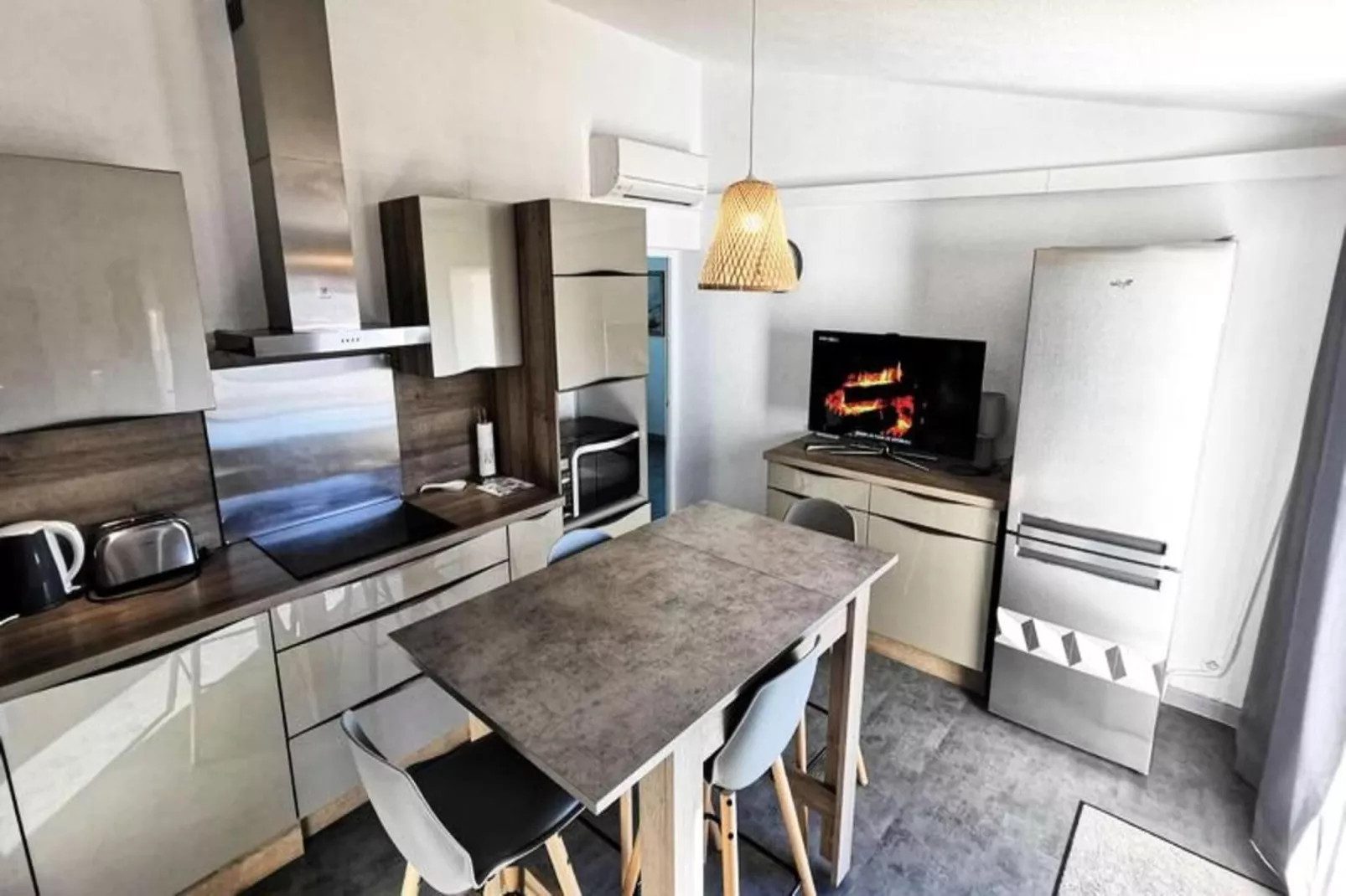 Résidence Les Zodiaques-Eetkamer