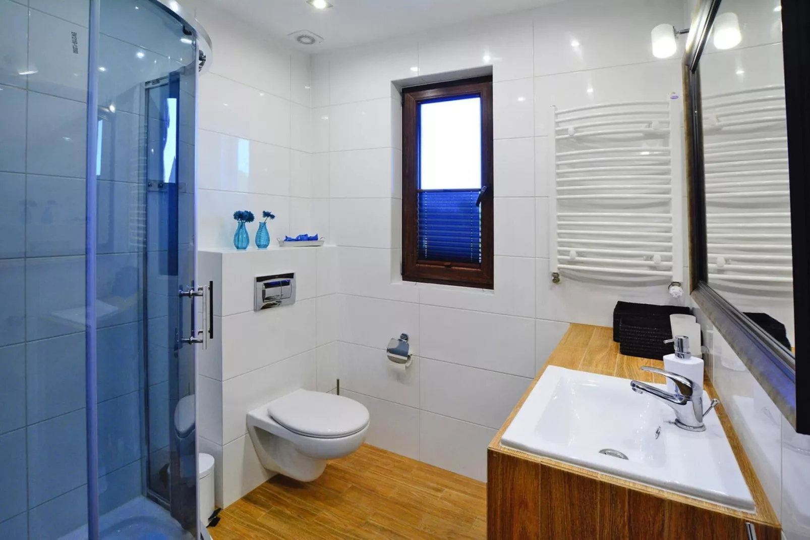 Dom MARCO POLO w Mielenku-Badkamer