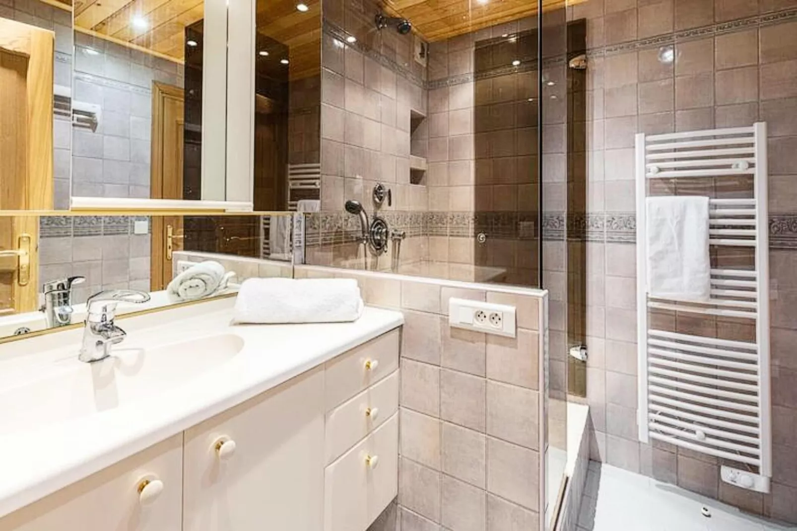 Résidence Les Clos Des Abeilles-Recreatieruimte