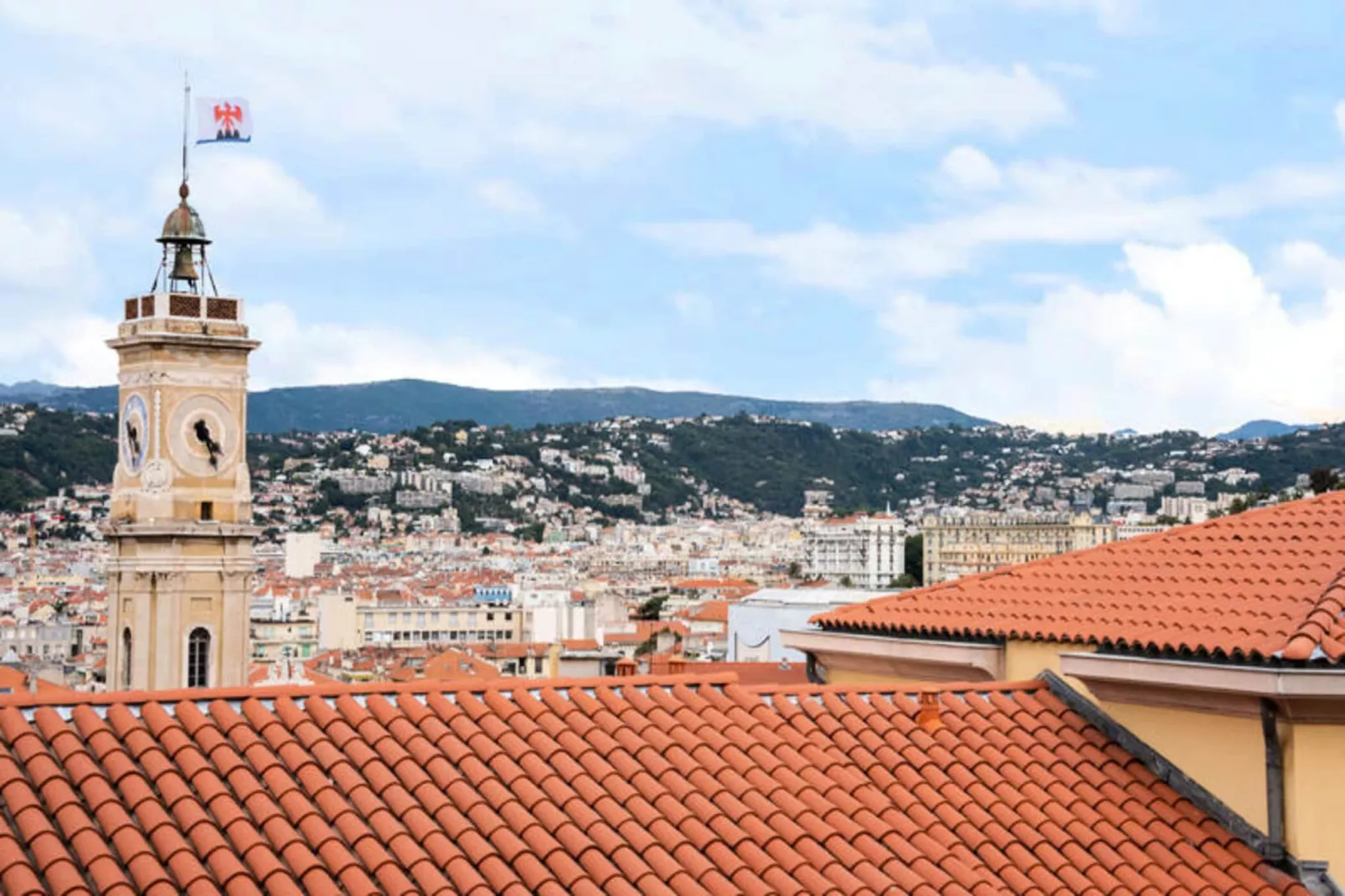 Appartements à Nice-Buitenkant zomer