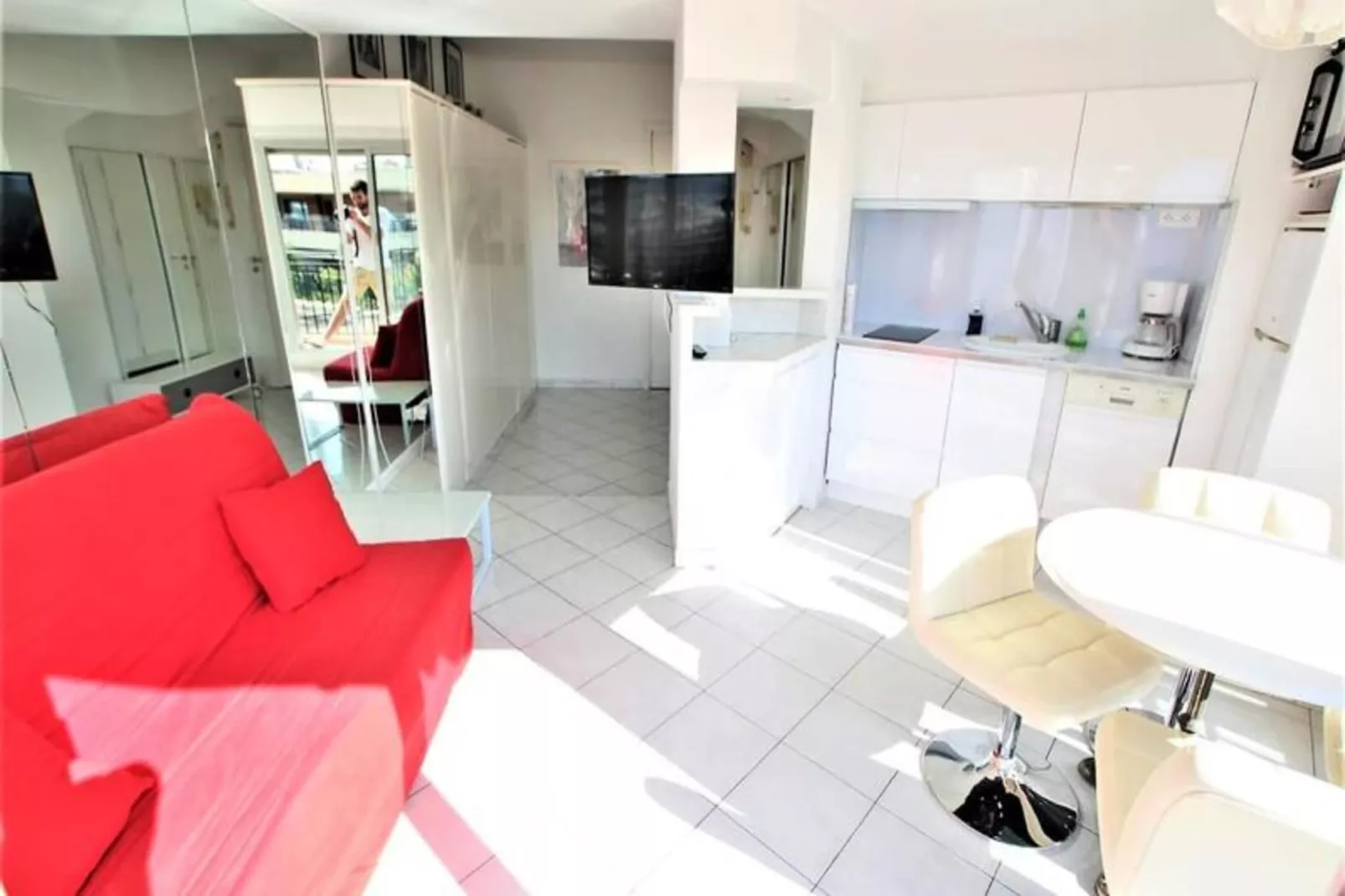 Résidence Studio Dernier &eacute;tage Avec Terrasse Sur Splendide Vue Mer-Buitenkant zomer