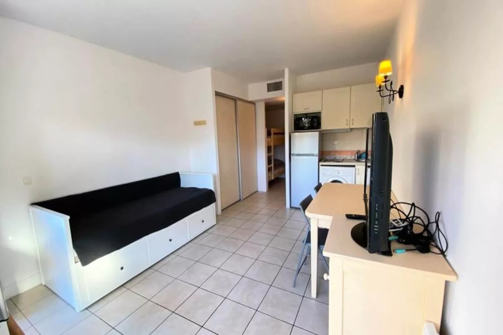 06u - Beau Studio En R&eacute;sidence - Piscine Et Tennis-Image-tags.