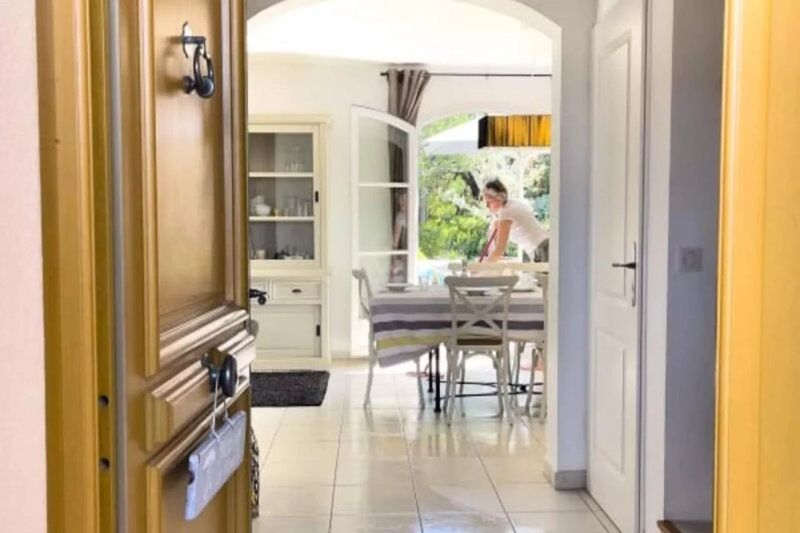 Ma Villa En Provence, Villa De Standing Et Piscine, Domaine De Pont-royal-Image-tags.