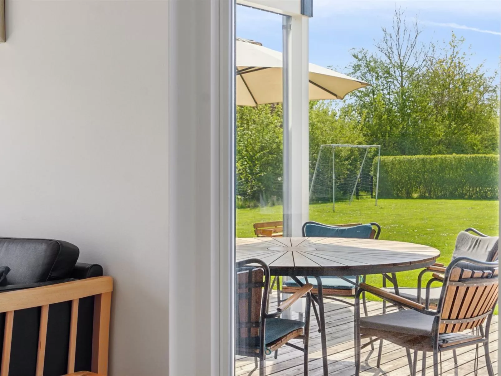 "Snari" - 700m from the sea-Binnen