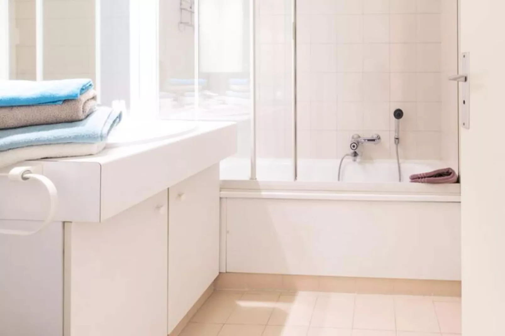 Résidence Coeur De La Rue Meynadier-Badkamer