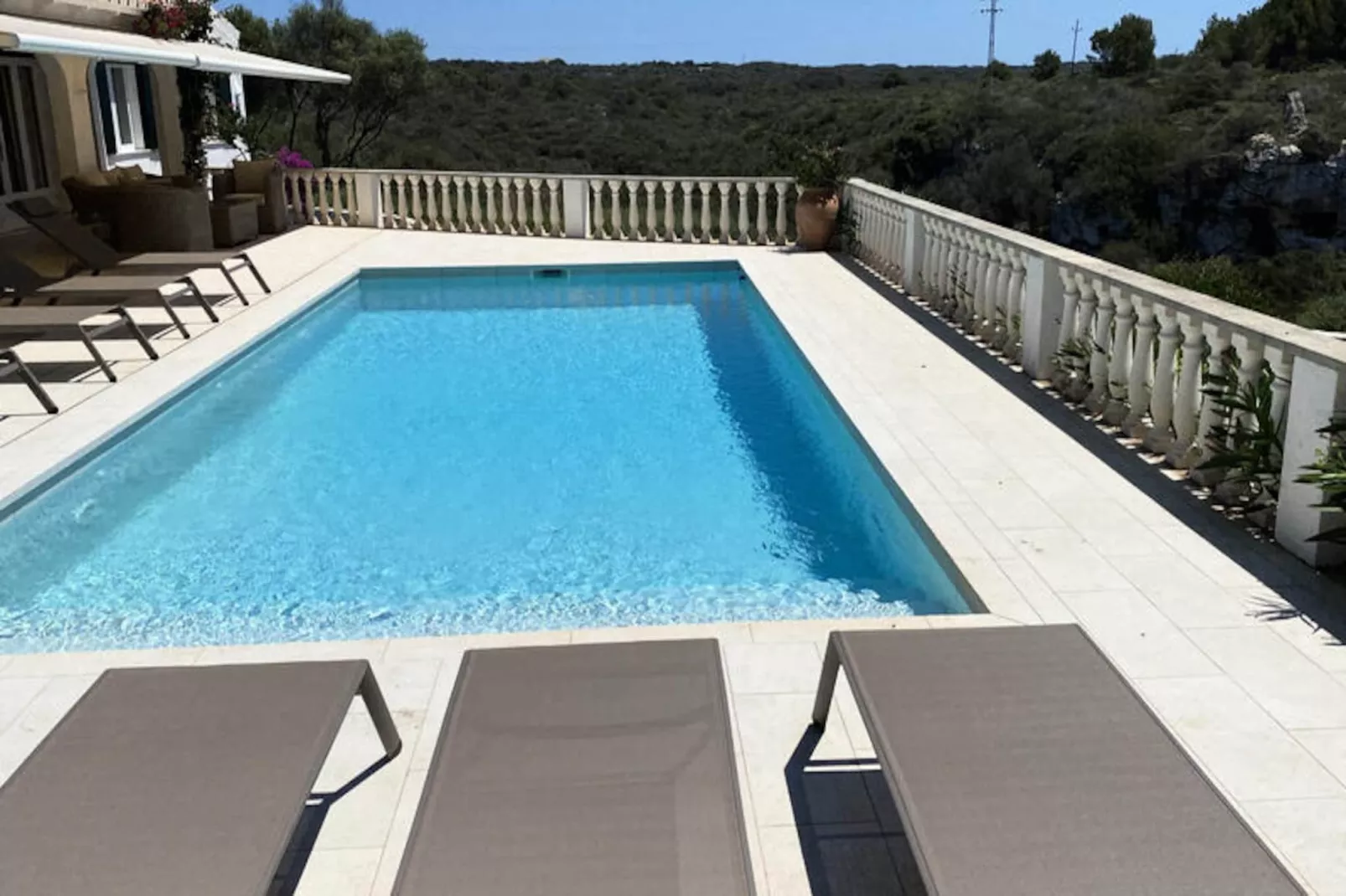 Maison à Binisafuller-Image-tags.