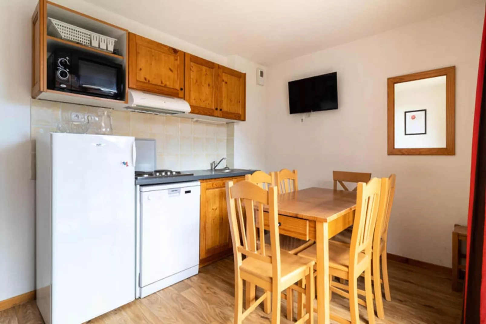 Les Chalets De Bois MÉan - C-Eetkamer