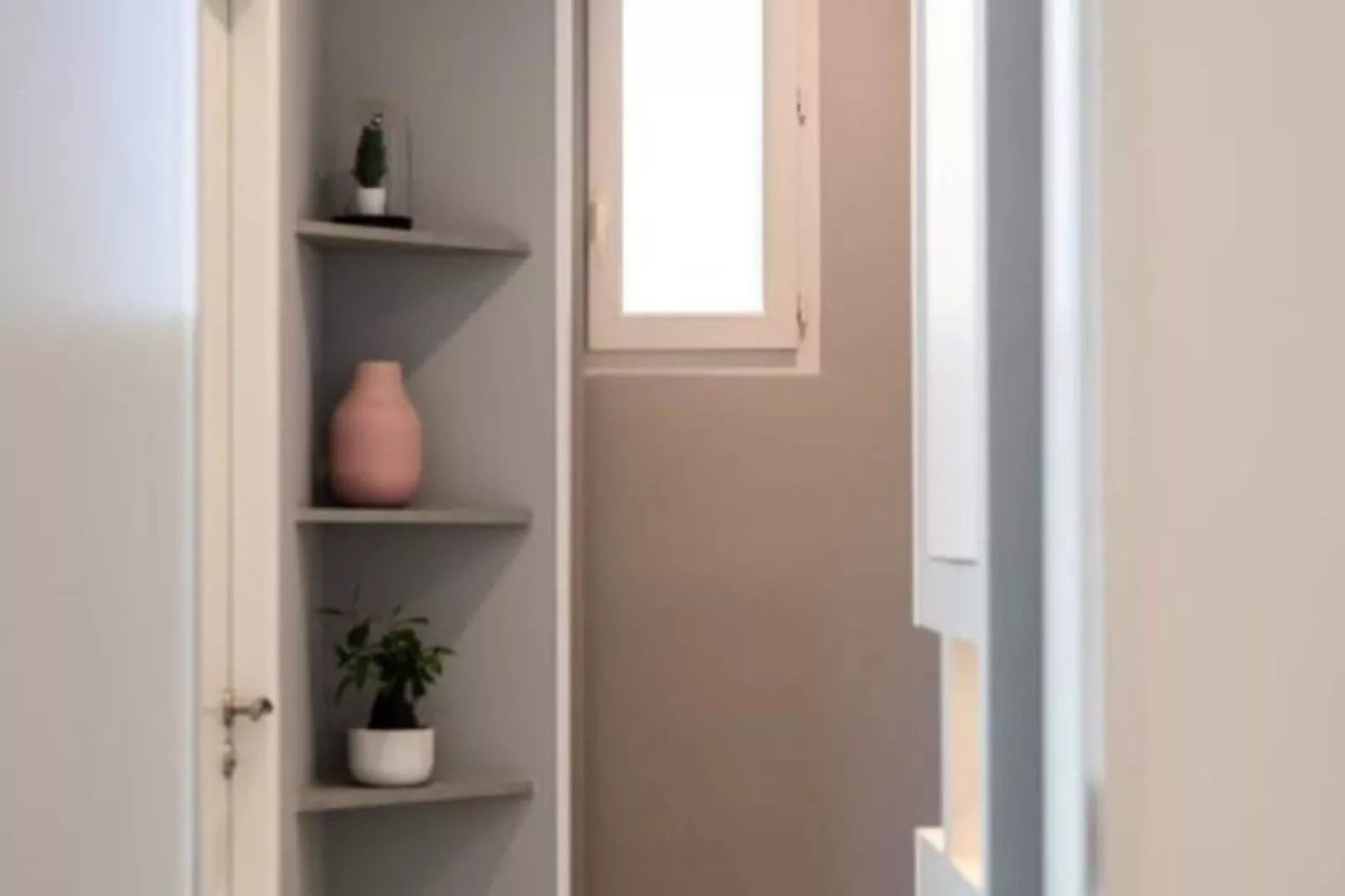 Appartement Moderne - Promenade Des Anglais à Nice-Image-tags.