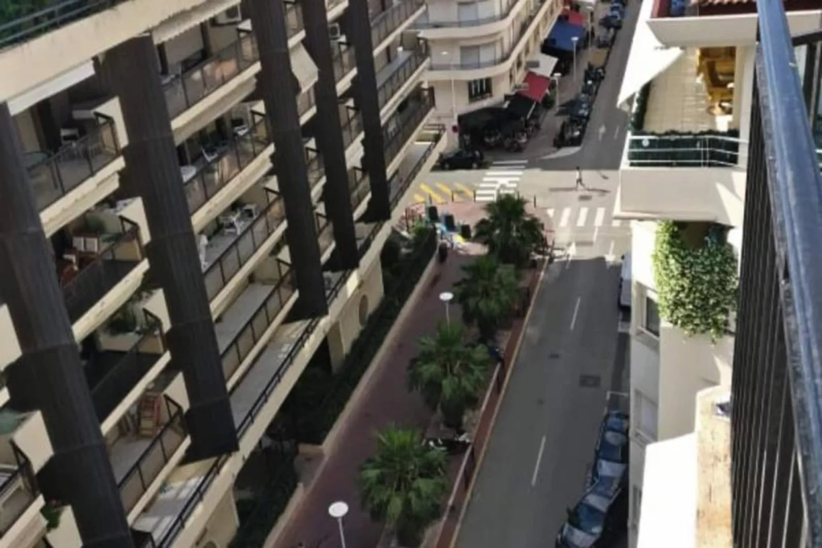Résidence Studio Dernier &eacute;tage Avec Terrasse Sur Splendide Vue Mer-Buitenkant zomer