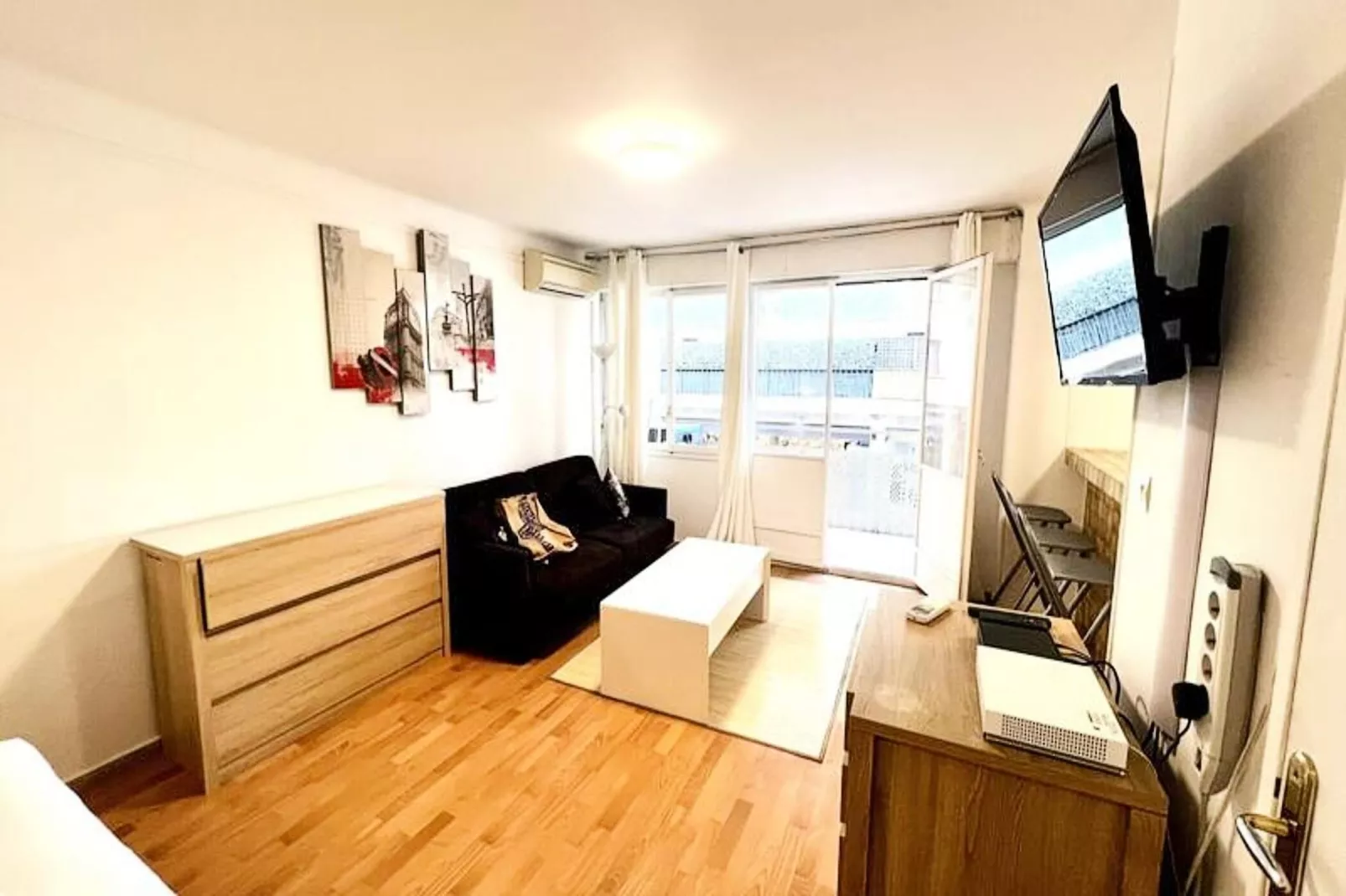 Résidence Studio Climatis&eacute; En Plein Centre Ville De Cannes &agrave; 2 Pas De Rue D'antibes-Sfeer