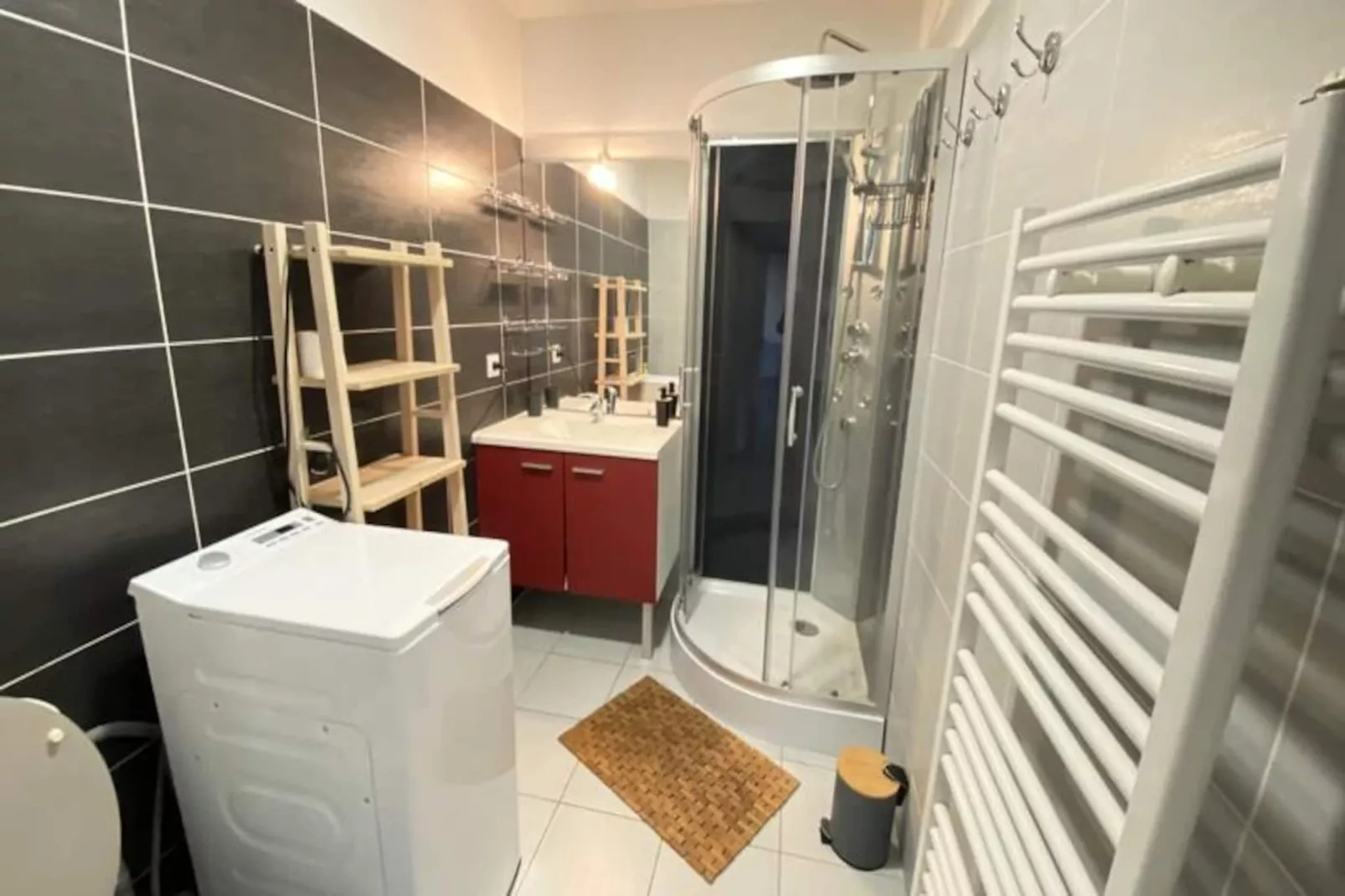 06ch : Beau T3 Avec Terrasse - 300m Parc Exflora-Image-tags.