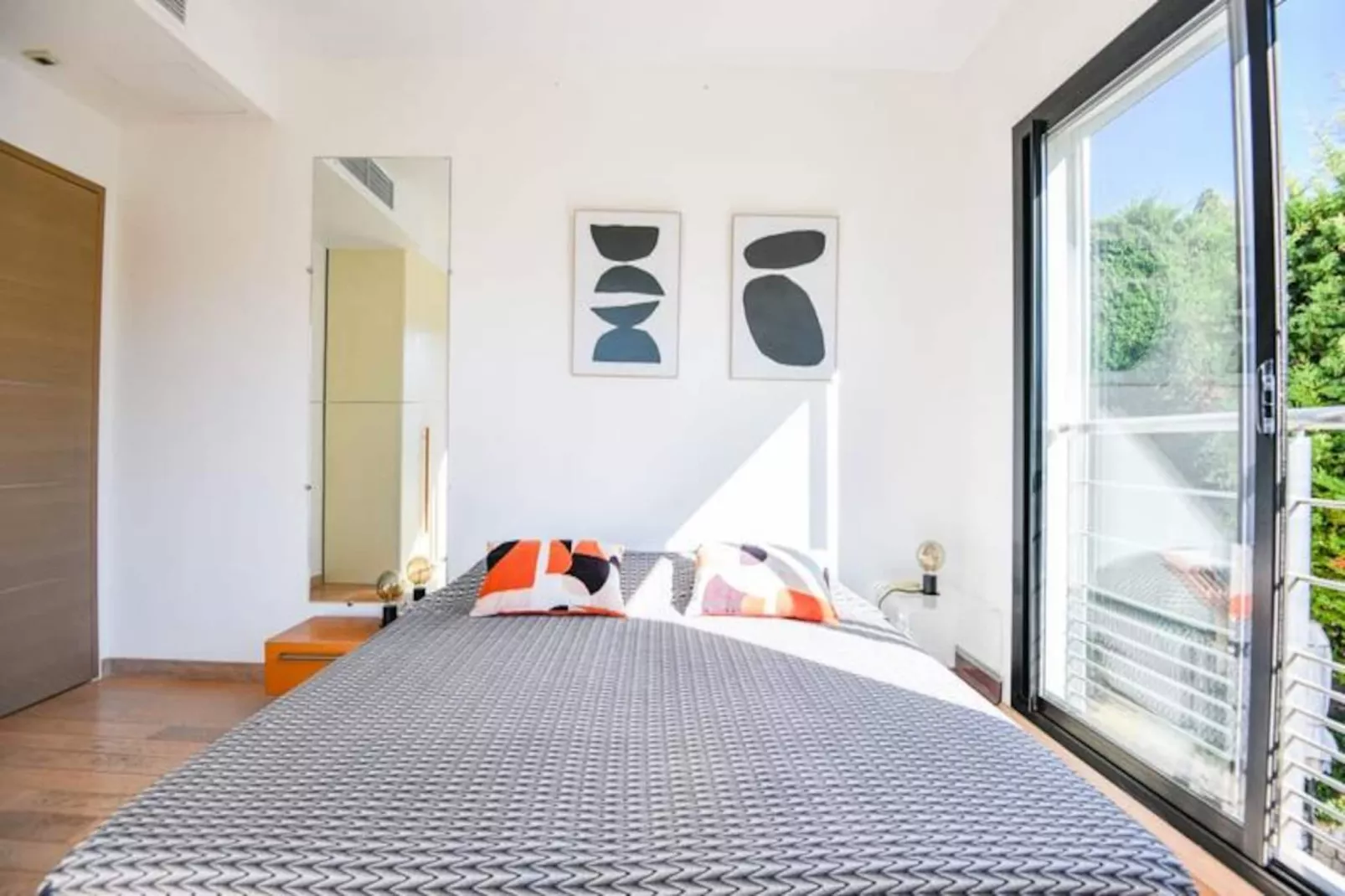 Villa Notre-dame - Piscine Parking 4 Chambres-Image-tags.