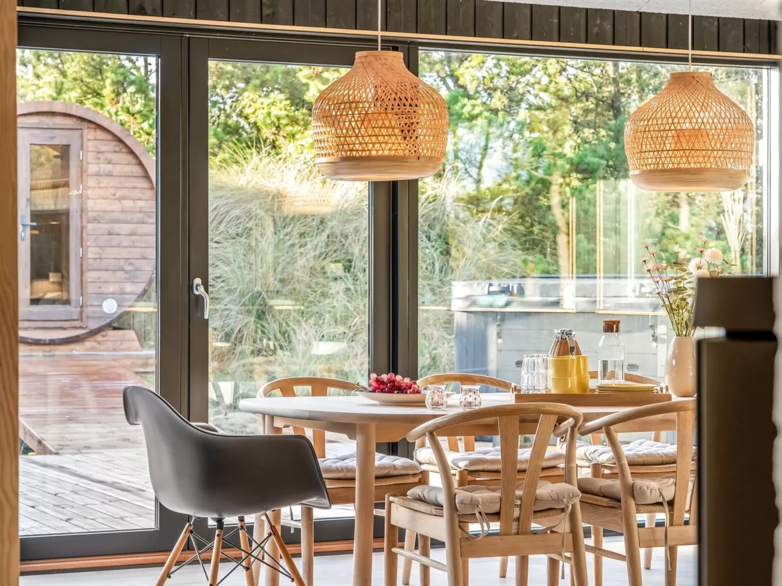 "Erja" - 600m from the sea-Binnen