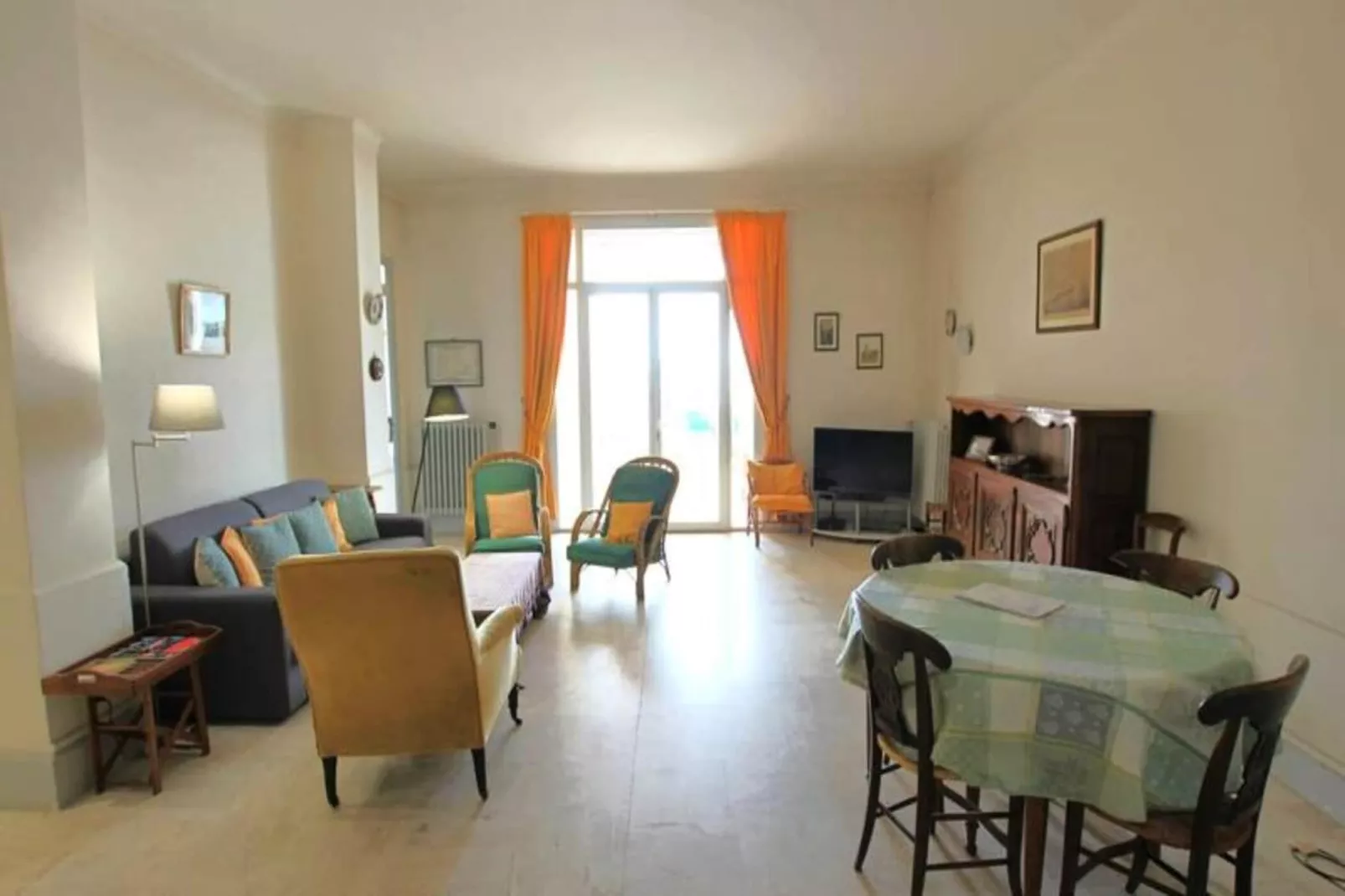 Résidence Appartement 145 M2 Face &agrave; La Mer / Acc&egrave;s Priv&eacute; &agrave; La Mer-Buitenkant zomer