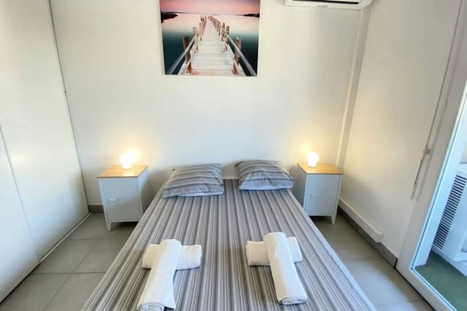 06ch : Beau T3 Avec Terrasse - 300m Parc Exflora-Image-tags.